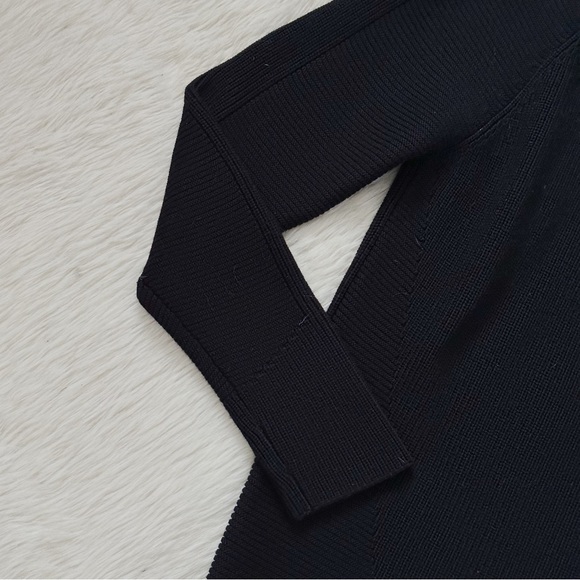 Athleta Hanover Refined V-Neck Sweater in Black - Picture 5 of 6